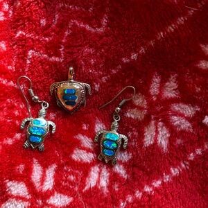 Silver Turtle Jewelry Set with Blue Accents